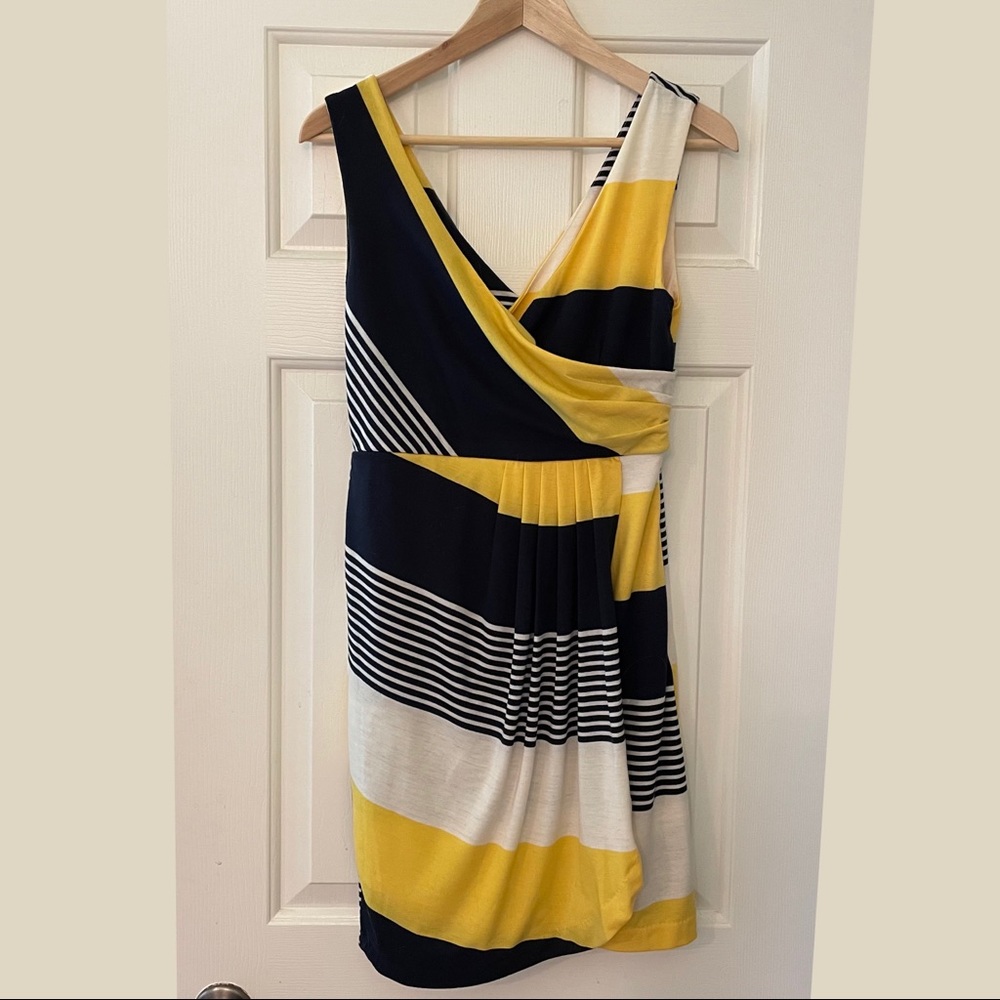 Esley Black and Yellow dress - size Small